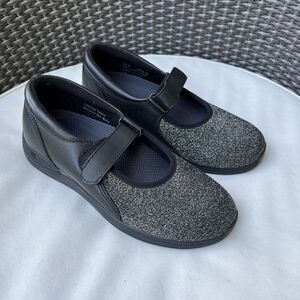 DREW Orthopedic Shoes Magnolia Mary Jane Comfort Shoes, Black/Silver- Size 6.5W